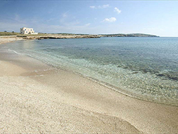 Schinoussa beach Bazaios mpazaios